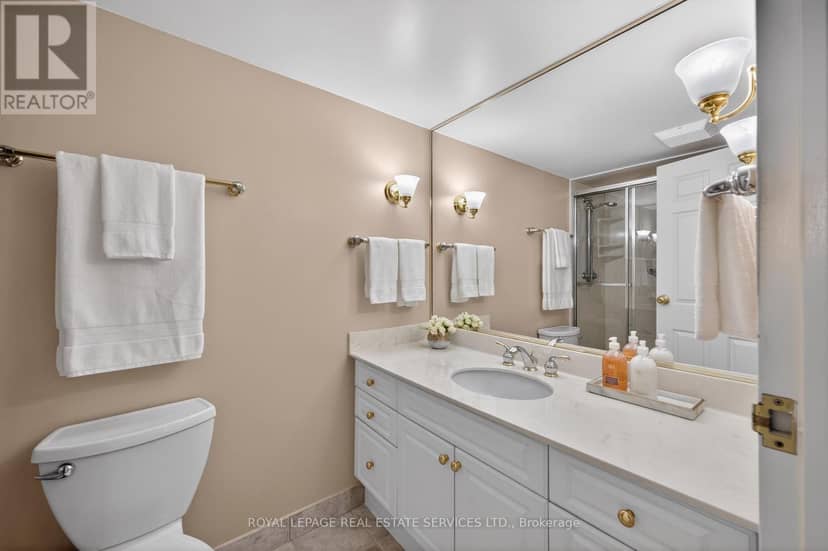 1601 - 2180 Marine Drive — photo 30 of 40
