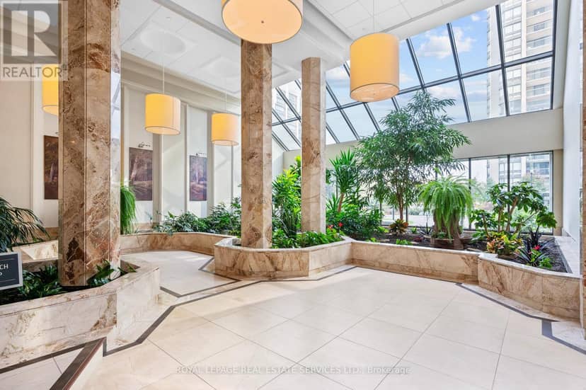 1601 - 2180 Marine Drive, Oakville, photo 5