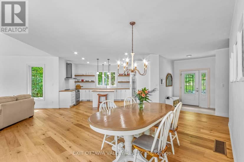 698 Mitchell Road — photo 19 of 40