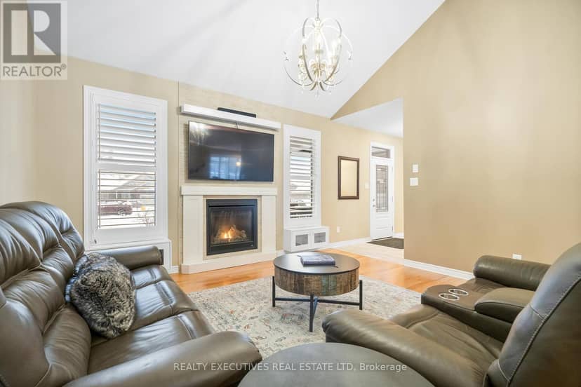 90 Magnolia Way — photo 6 of 40