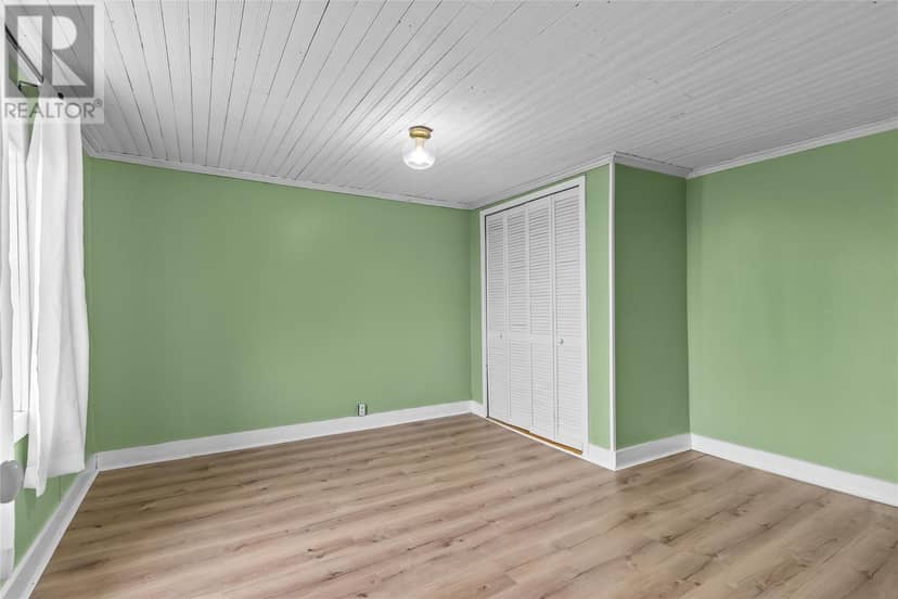262 Main Road — photo 19 of 39