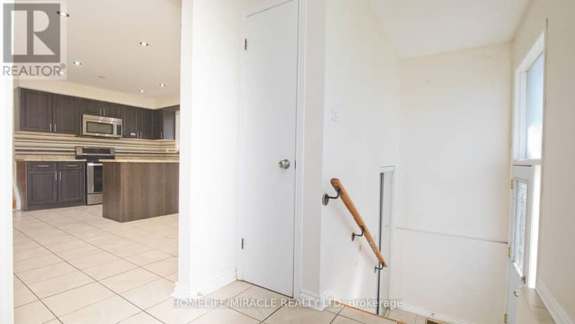 38 Medici Place — photo 10 of 40