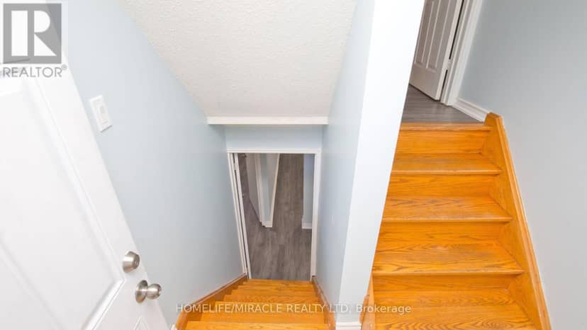 38 Medici Place — photo 36 of 40