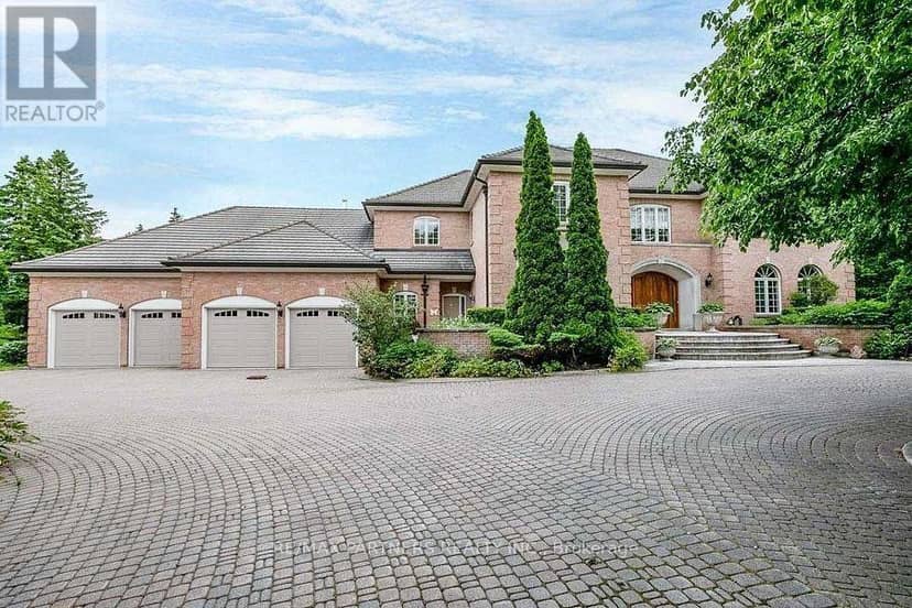 11 Jarvis Avenue, Aurora