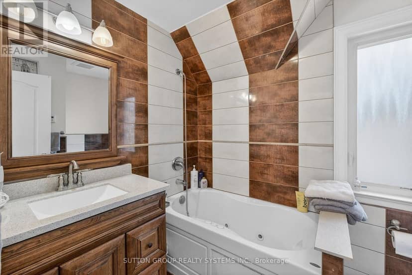 32 Green Lanes — photo 16 of 31