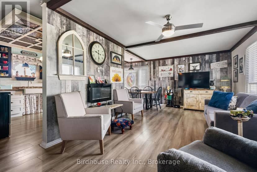 1499 Highway 7 — photo 7 of 40