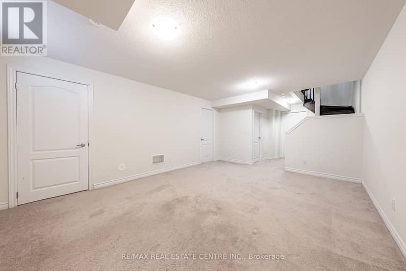 391 Athabasca Common — photo 37 of 40