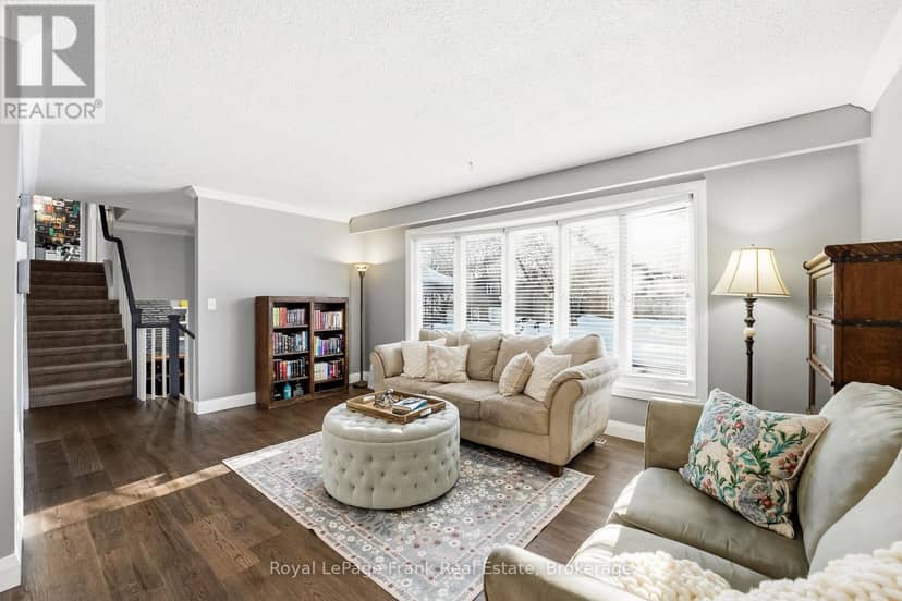 489 Crestwood Drive — photo 7 of 40