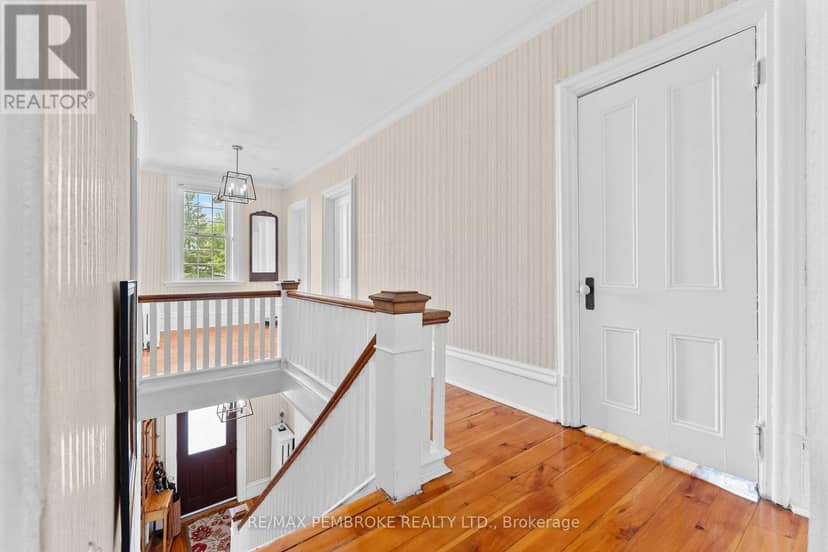 233 Catherine Street — photo 28 of 40