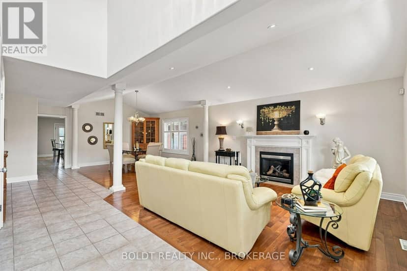 9 Nicholas Drive — photo 11 of 40