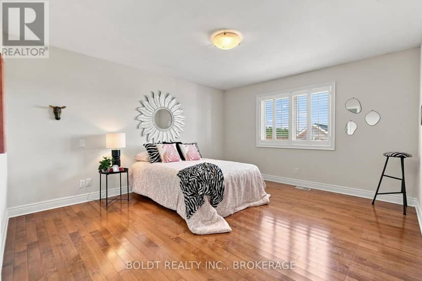 9 Nicholas Drive — photo 30 of 40