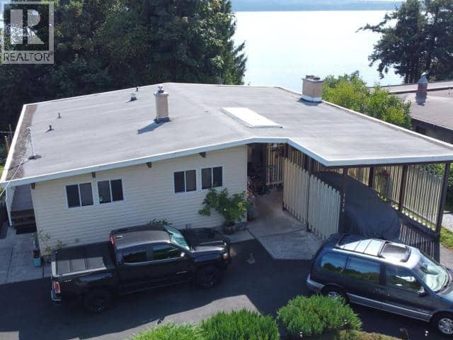 7170 WESTMINSTER STREET, Powell River