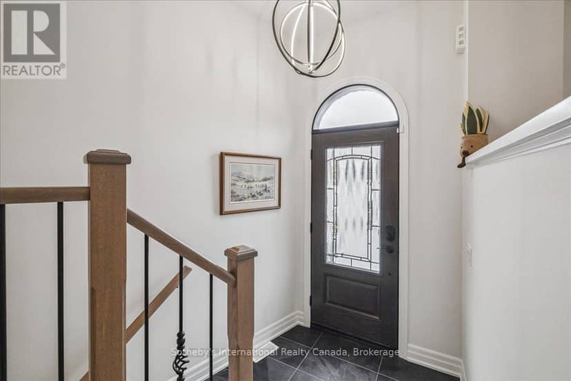 10 Southwind Terrace — photo 4 of 40
