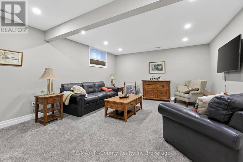 150 Denrich Avenue — photo 20 of 40