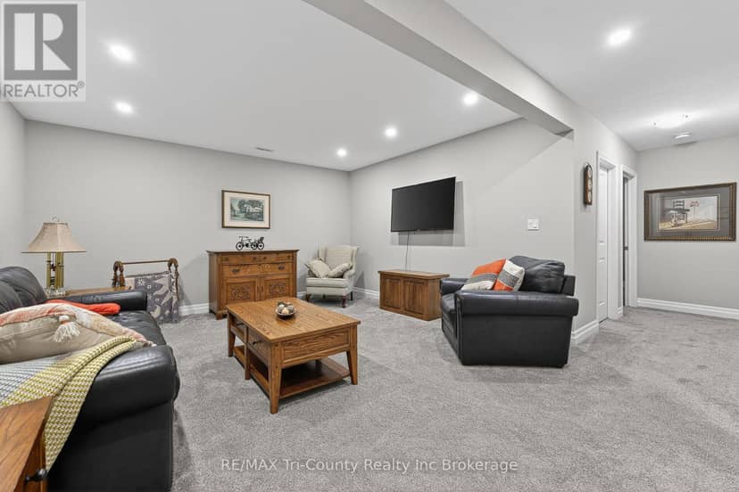 150 Denrich Avenue — photo 21 of 40