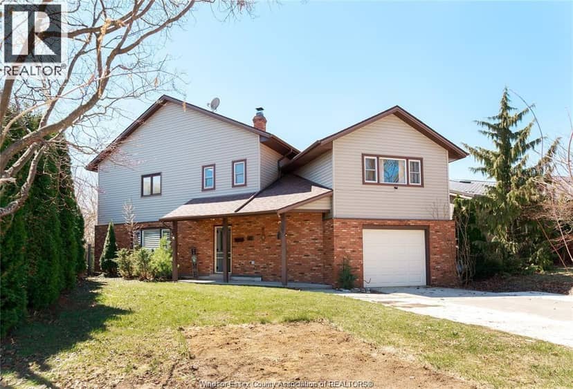 22 University Drive — photo 1 of 24