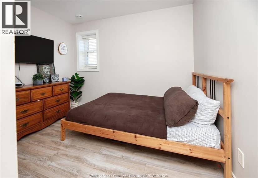22 University Drive — photo 15 of 24