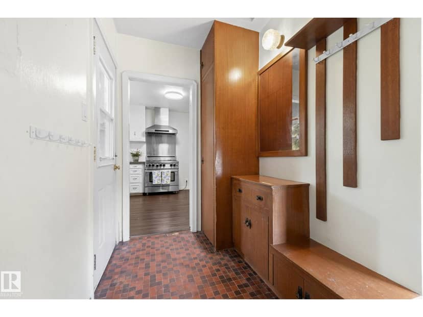 11903 125 ST NW — photo 17 of 40