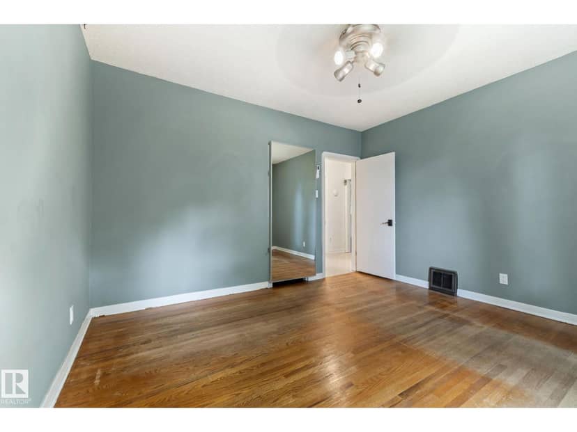 11903 125 ST NW — photo 21 of 40