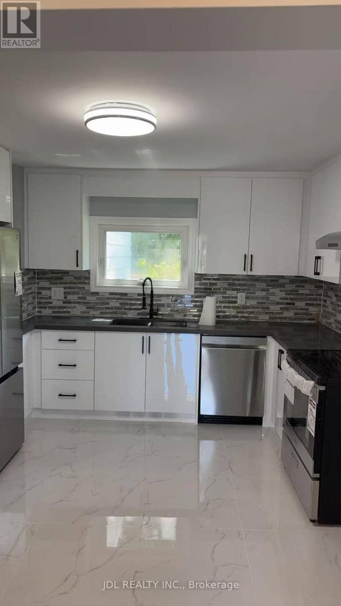238 Hunter Street — photo 2 of 18