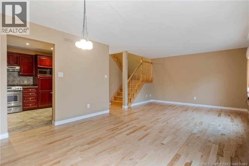 110 Domethilde Crescent Unit# 3 — photo 8 of 34
