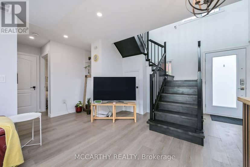 23 Wood Street — photo 17 of 28