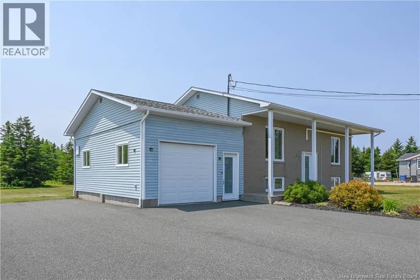 33 de la Baie Street — photo 9 of 40