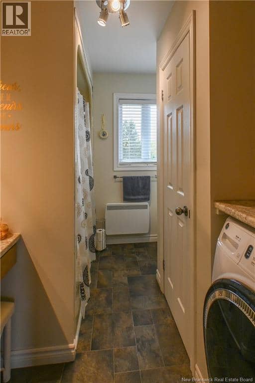 33 de la Baie Street — photo 17 of 40