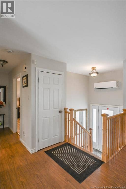 33 de la Baie Street — photo 23 of 40