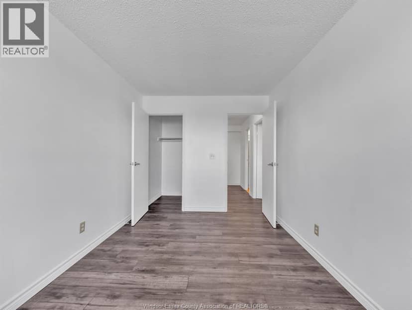 3950 WYANDOTTE STREET East Unit# 505 — photo 13 of 29