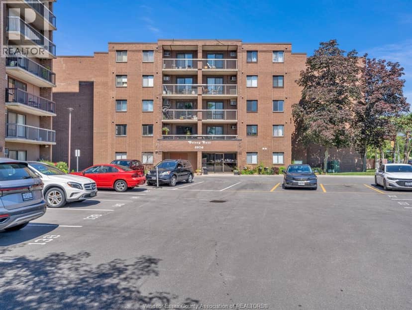 3950 WYANDOTTE STREET East Unit# 505 — photo 23 of 29