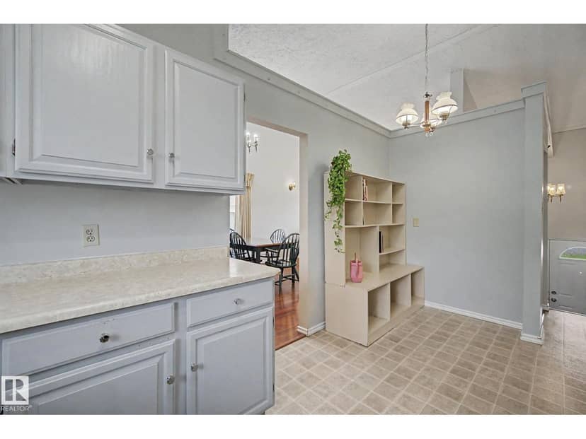 2211 Millbourne Rd W NW — photo 21 of 40
