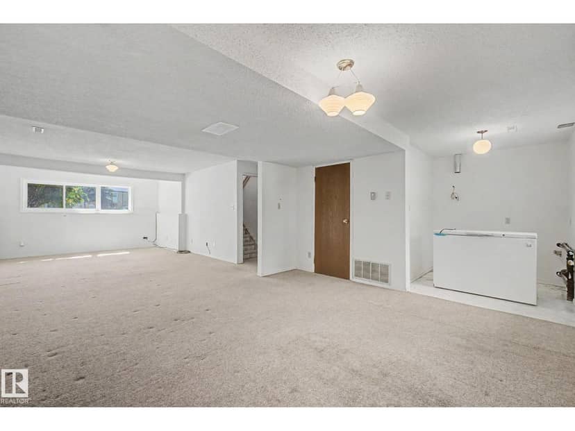2211 Millbourne Rd W NW — photo 37 of 40