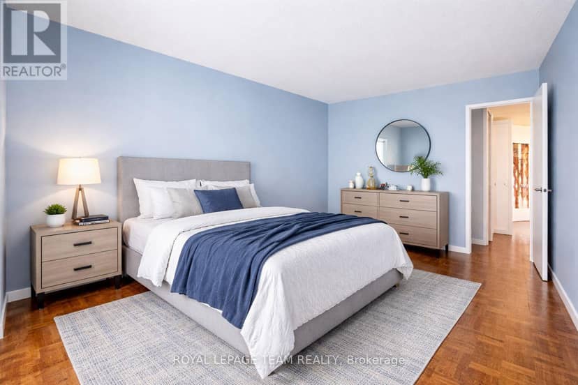 1004 - 40 Arthur Street E — photo 20 of 28