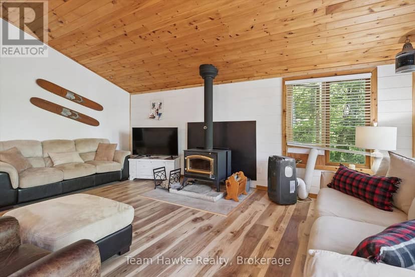 3359 Maple Ridge Road — photo 11 of 40