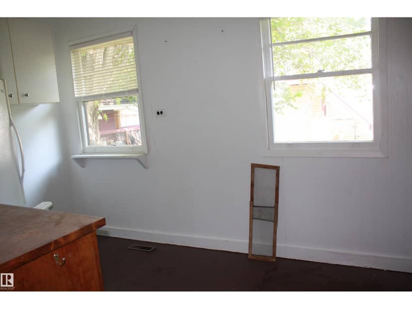 5227 51 street — photo 16 of 40