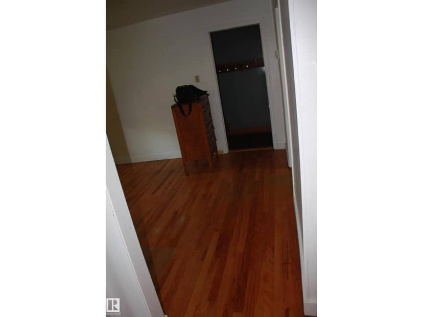 5227 51 street — photo 20 of 40