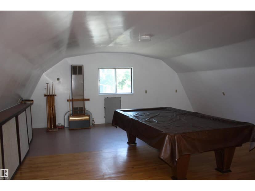 5227 51 street — photo 37 of 40