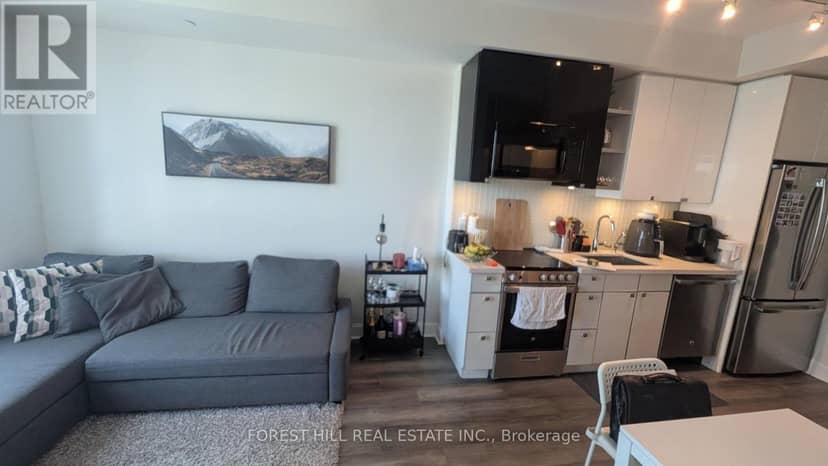 2605 - 33 Shore Breeze Drive — photo 9 of 35