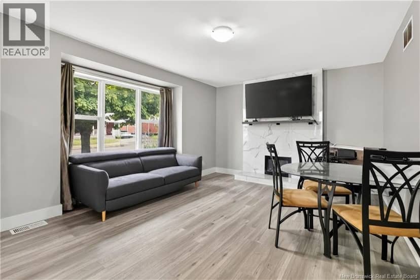 11 Derby Street — photo 3 of 25
