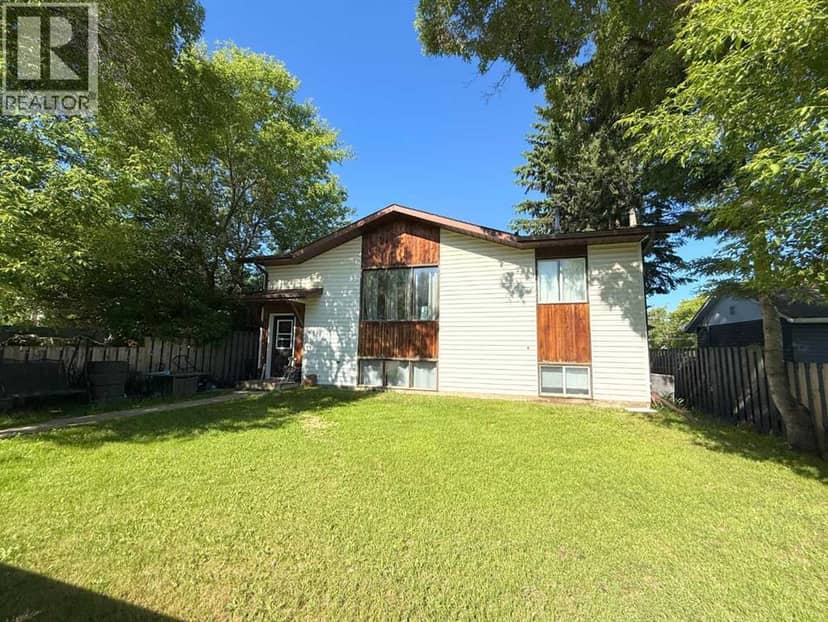 4909 42 Street — photo 16 of 17