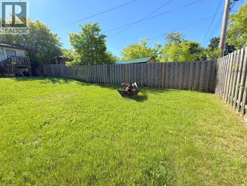 4909 42 Street — photo 17 of 17