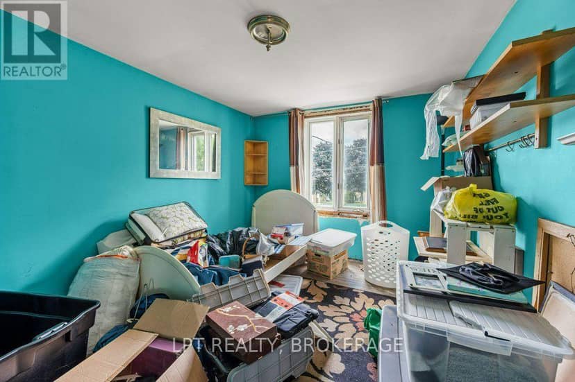 13 Kingscourt Avenue — photo 16 of 40