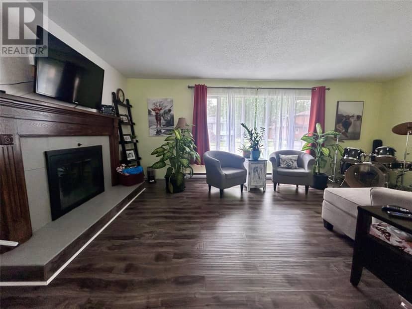 4 Elmwood Crescent, Pasadena, photo 8
