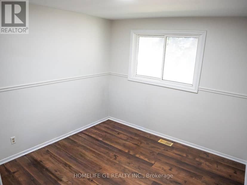 330 Grove Street E — photo 16 of 28