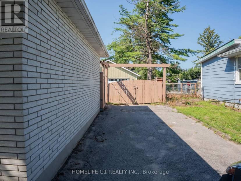 330 Grove Street E — photo 21 of 28