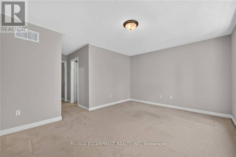 99 - 710 Spring Gardens Road — photo 18 of 38
