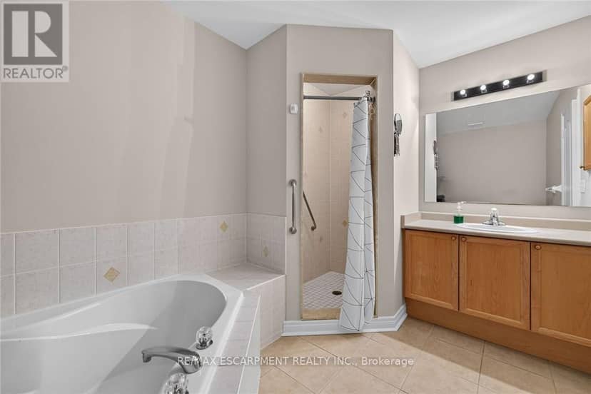 99 - 710 Spring Gardens Road — photo 21 of 38