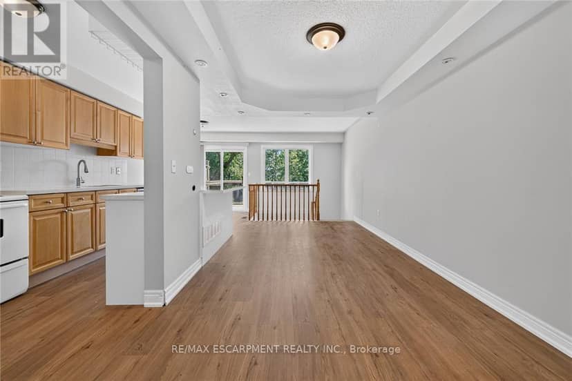 99 - 710 Spring Gardens Road — photo 7 of 38