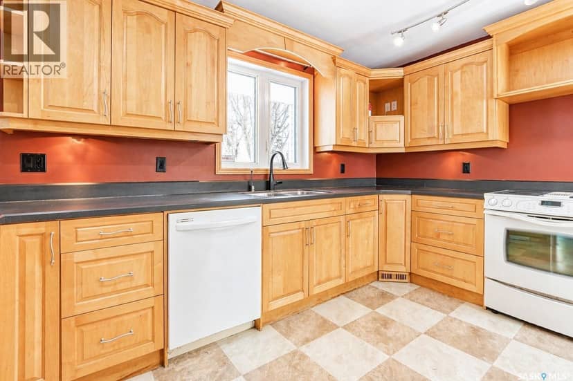 1321 Jubilee AVENUE — photo 7 of 30